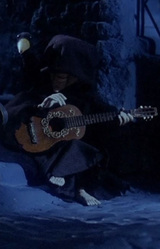 Уличный певец